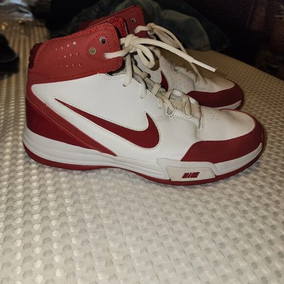 NIKE EUC YOUTH DREAM BASKETBALL SNEAKERS SHOES.  SIZE 7 Y - Picture 1 of 7